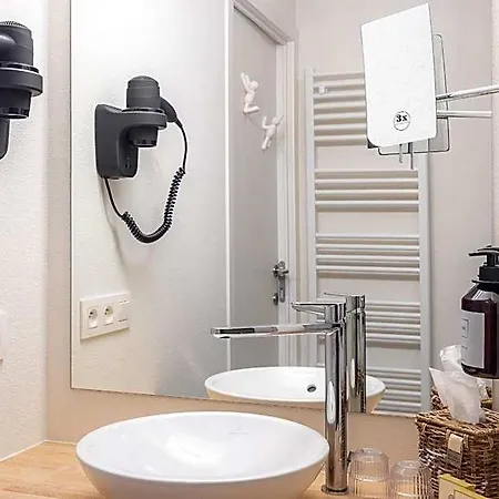 Hotel C-hotels Zeegalm 3*