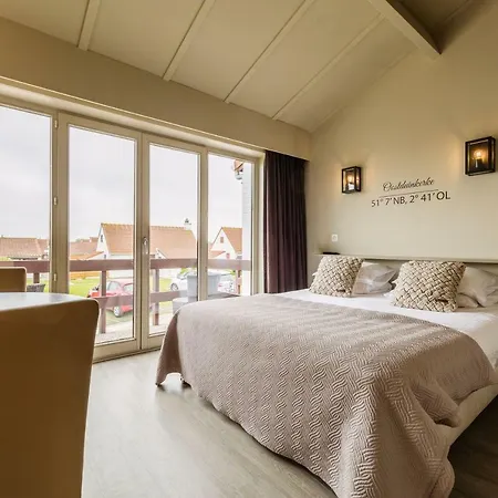 C-hotels Zeegalm Отель Миделкерк