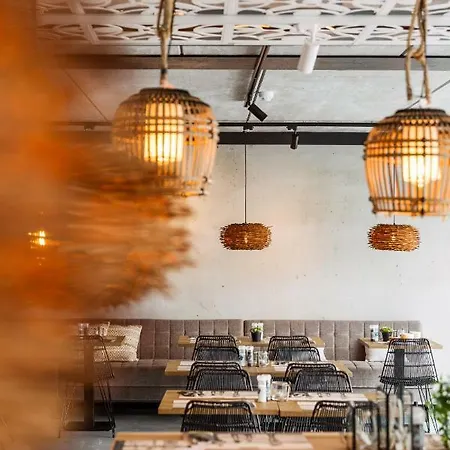 C-hotels Zeegalm 3* 미들케르케