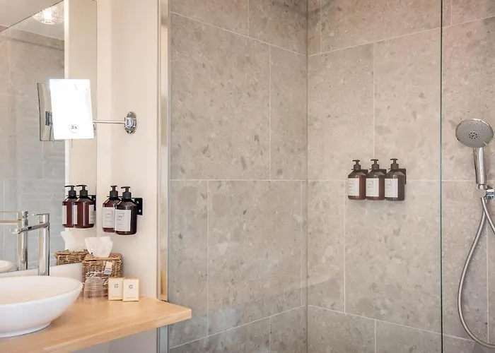 Szálloda C-hotels Zeegalm 3*